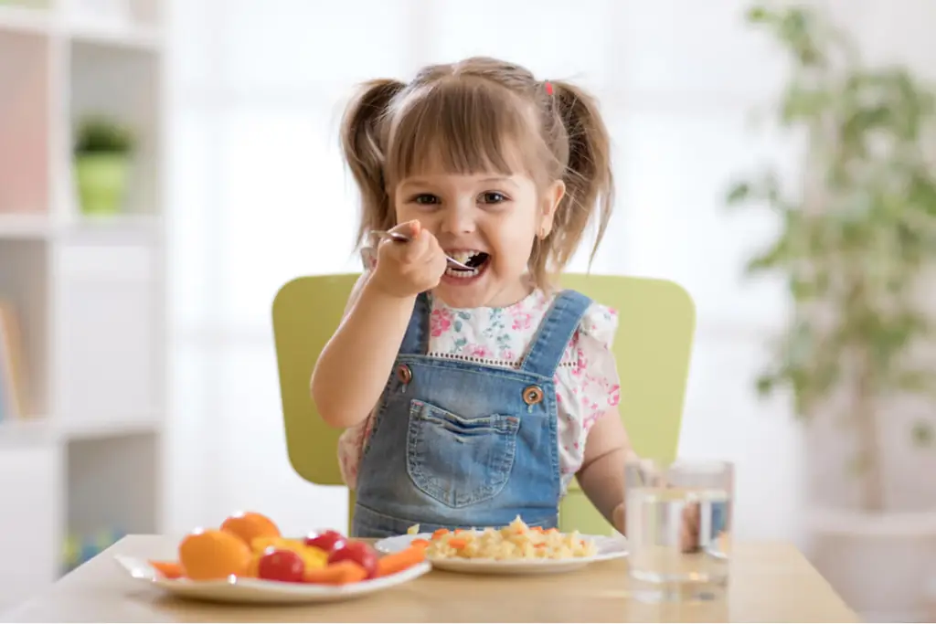 Как кормить 2-летнего ребенка