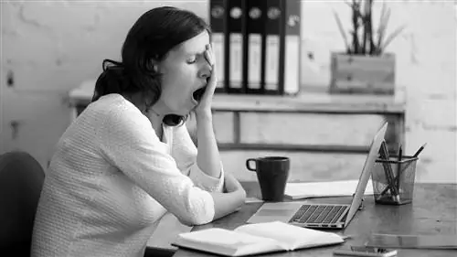 10 привычек, которые помогут уменьшить дневную сонливость