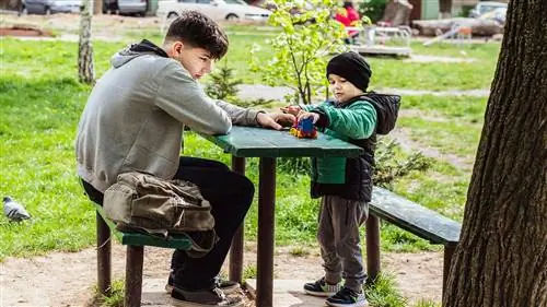 13 примеров набора для старших подростков для младших братьев и сестер