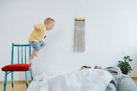 11 нереалистичных родительских ожиданий, которые исчезают, когда мы становимся родителями