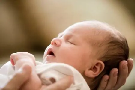 Письмо врача после смерти ребенка в домашних родах: ноль самокритики