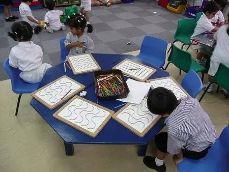 school1-j.webp school1-j.webp