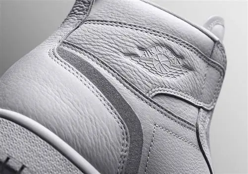 Дата выхода Air Jordan 1 High Zip Black White