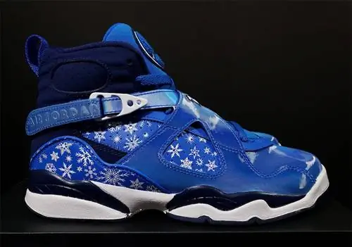 Дата выхода Air Jordan 8 Snowflake Blizzard 305368-400 Дата выхода Air Jordan 8 Snowflake Blizzard 305368-400