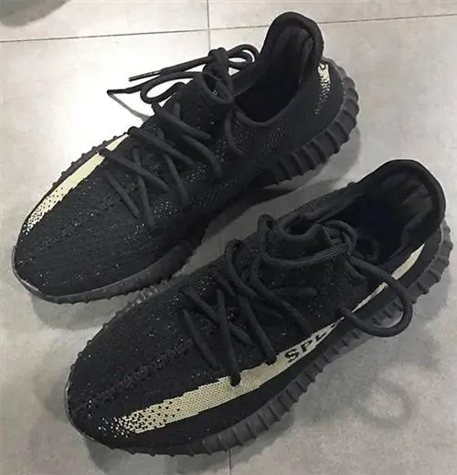 Adidas Yeezy 350 Boost V2 Черная пятница Adidas Yeezy 350 Boost V2 Черная пятница