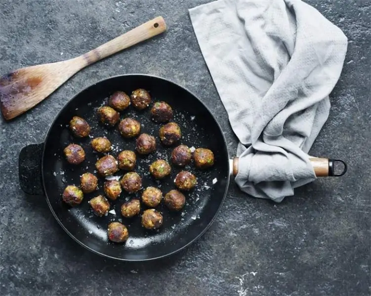 IKEA_veggie_balls_2_small-770x615