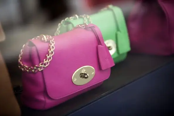 Главный исполнительный директор Mulberry Group Plc Luxury Stores Бруно Гийон уходит в отставку Главный исполнительный директор Mulberry Group Plc Luxury Stores Бруно Гийон уходит в отставку