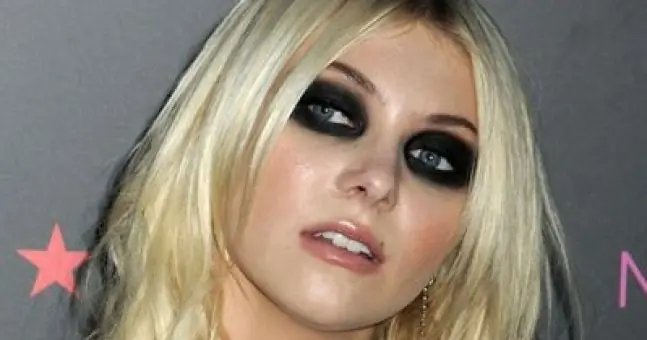 10 простых шагов к полной НЕУДАЧЕ для достижения «Smokey Eye»
