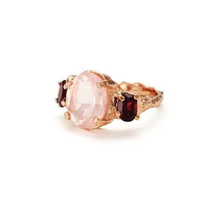 Chupi-Print-Rose-Gold-Ring-Dew-Drop-in-the-Wild-Rose-Quartz-with-Pink-Garnet-1_opt Chupi-Print-Rose-Gold-Ring-Dew-Drop-in-the-Wild-Rose-Quartz-with-Pink-Garnet-1_opt