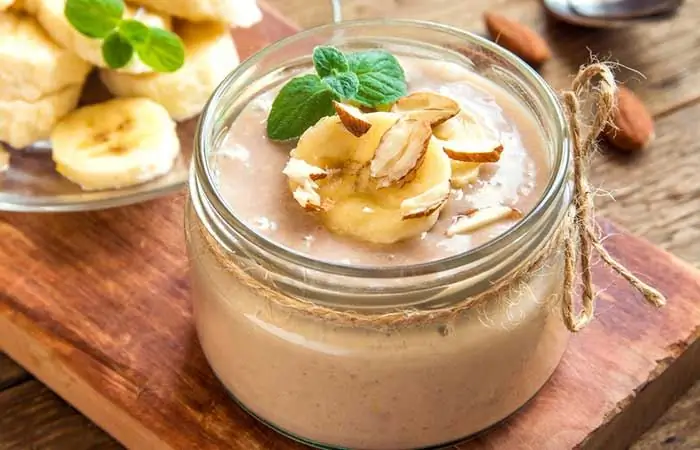 Healthy Breakfast - смузи с бананом и миндалем с корицей Healthy Breakfast - смузи с бананом и миндалем с корицей