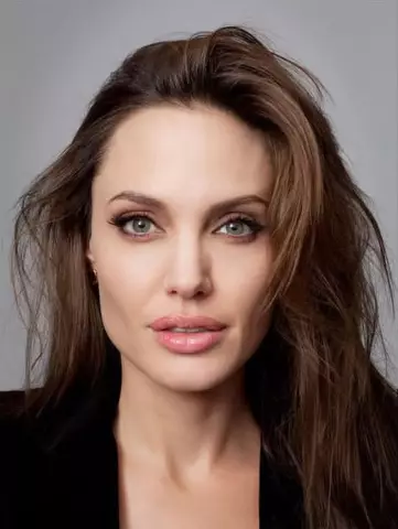 Анджелина Джоли и ее платье за 20 евро