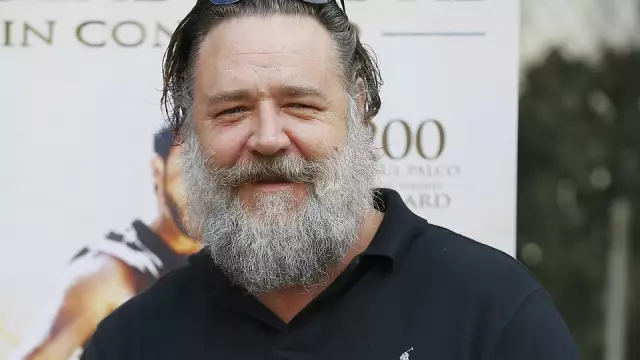 Рассел Кроу и Дженнифер Коннелли награждены критиками за «Прекрасный разум»