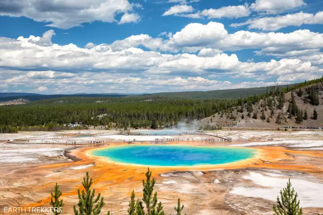 Grand Prismatic Spring: что делает его таким ярким?