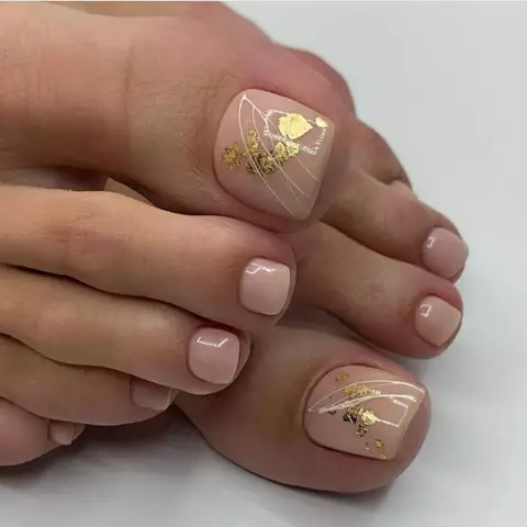 Лусеро и 4 эффектных образа, которыми она сияла как водитель