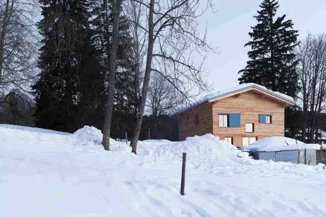 Герцоги Пальмы переезжают со своими детьми в свой новый дом в Педральбесе