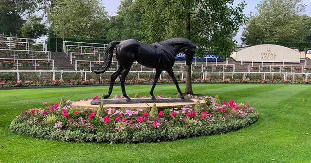 В Виндзоре открыты гонки Royal Ascot