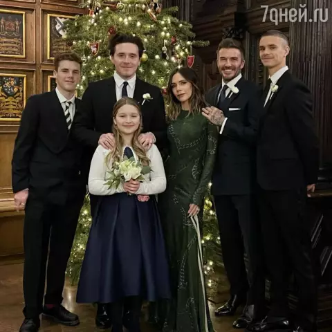 Виктория Бекхэм и Кэти Холмс "берут" Париж